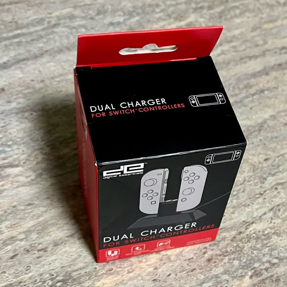 NIB Dual charger for Switch controllers